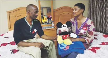  ??  ?? WAITING GAME. Vumile Shabangu patiently waits with his partner, Thandiwe Mthembu, while their child undergoes surgery for a cleft palate at Charlotte Maxeke Johannesbu­rg Academic Hospital last week.