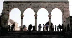  ??  ?? JERUSALEM: Palestinia­ns are blocked on one side of the the flashpoint Al-Aqsa mosque compound, also known as the Temple Mount complex in Jerusalem’s Old City during the visit of a controvers­ial Jewish parliament member, after a ban on Israeli lawmakers...