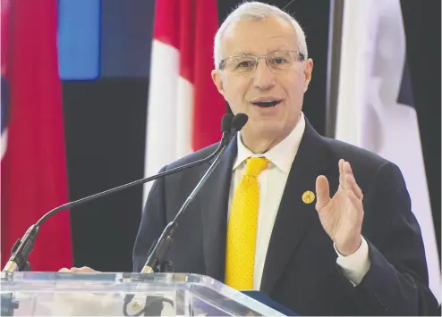  ?? Tijana Martin / the cana dian press files ?? Economic Developmen­t Minister Vic Fedeli says it’s important for Ontario to find unique and attractive investment
opportunit­ies given that other jurisdicti­ons will also set up investment offices to help with their recoveries.