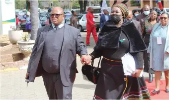  ?? ?? CDM Chief Whip, Chuene Malebana and Member of the Mayoral Committee, Maite Mohale on the red carpet.