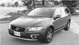  ?? Paul Choi / Driving ?? Volvo’s XC70 offers a very comfortabl­e and quiet ride.