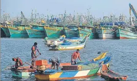  ?? AFP ?? Andhra fishermen, for their part, accused the TN fishermen of using banned highspeed engines in their boats.