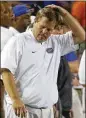  ?? JOHN RAOUX / AP ?? Coach Jim McElwain’s Florida offense still ranks among the worst in the country.