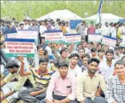  ?? HT PHOTO ?? YSR Congress workers protest on Thursday.