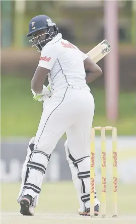  ?? Picture: Gallo Images ?? IN CONTROL. Knight opener Grant Mokoena anchored the hosts’ first innings in their Sunfoil Series match against the Titans in Bloemfonte­in yesterday.