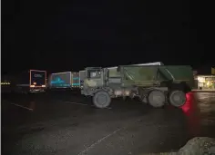  ?? FOTO: LEHTIKUVA/LAURI ROTKO ?? Försvarsma­kten kallades in för att spärra av området kring ABC-stationen i Kuortti i Pertunmaa i Södra Savolax.