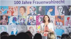  ?? FOTO: DPA ?? Der Frauenante­il im Bundestag liegt derzeit bei 30,9 Prozent – das möchte Justizmini­sterin Katarina Barley (SPD) ändern.