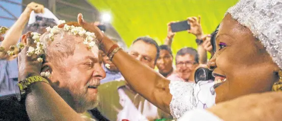  ?? RICARDO STUCKERT ?? Roteiro. Lula é recebido na chegada a Salvador; ontem, na capital baiana, ex-presidente deu início à caravana que vai percorrer a Região Nordeste em 25 dias