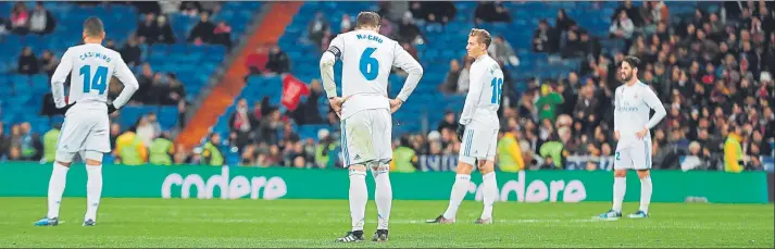  ?? FOTOS: AGENCIAS ?? El Real Madrid volvió a dar una mala imagen en el Bernabéu. Esta vez fue ante el Numancia, un equipo de Segunda División que se llevó un empate de Chamartín