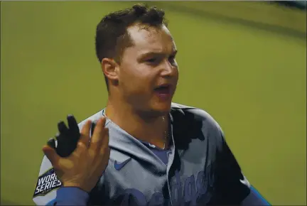  ?? ERIC GAY — THE ASSOCIATED PRESS ?? The Dodgers’ Joc Pederson celebrates a home run against Tampa Bay during Los Angeles’ 4-2 victory in Game 5 of the World Series on Sunday.