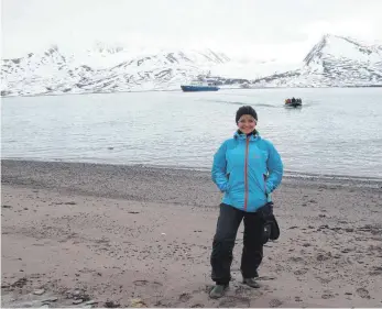  ?? FOTO: PRIVAT ?? Angelika Moser liebt das Eis, den Schnee und die Kälte. Sie war aber auch schon in Afrika.