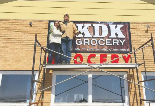  ?? JACKIE AND DOUG KUNTZ. ?? Jackie and Doug Kuntz, who run KDK Grocery in Dilke, note that the population swells in the summer resort communitie­s along Last Mountain Lake.