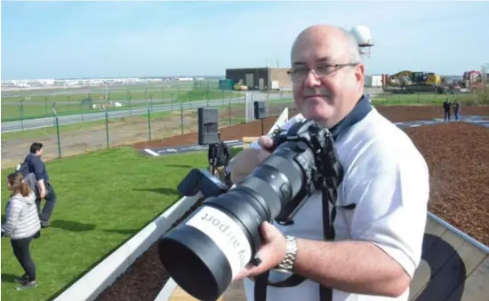  ?? © ddl ?? Spotter Philippe Van Horenbeke: ‘We hebben nu een knap overzicht over de luchthaven.’