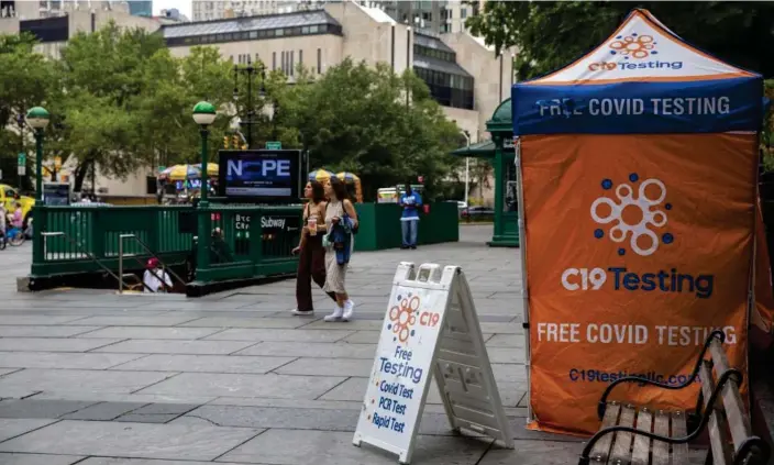  ?? Photograph: Gina M Randazzo/Zuma Press Wire/Rex/Shuttersto­ck ?? A mobile Covid test site is seen in New York City.