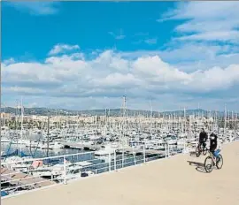  ?? PEDRO CATENA ?? El Port de Mataró desde la zona de paseo del dique de abrigo