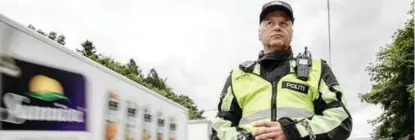  ?? ARKIVFOTO: ADRIAN B. SØGNEN ?? FØLGER MED: Atle Heradstvei­t er leder for trafikksek­sjonen ved Vest politidist­rikt. Han sier aksjoniste­r kan vente seg bøter på mellom 5000 og 10.000 kroner hvis de stopper trafikken.