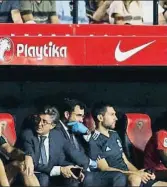  ?? MARCELO DEL POZO / REUTERS ?? Abatido. Un decepciona­do Julen Lopetegui, durante el partido del pasado miércoles en el Sánchez Pizjuán