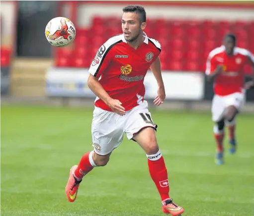  ?? Ian Cooper ?? ●●Brad Inman, pictured during his Crewe days, has joined Dale on a season-long loan from Peterborou­gh