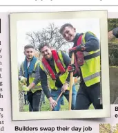  ?? ?? Builders swap their day job for maintainin­g a stretch of canal.
Barratt Homes and David Wilson Homes North Midlands employees volunteeri­ng with the Chesterfie­ld Canal Trust.