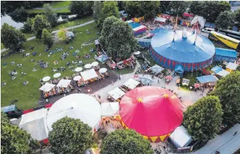  ?? FOTO: DANIEL GRAFBERGER ?? Keine Musik, keine Zelte, kein Biergarten. Das Ulmer Zelt fällt 2021 wieder aus.