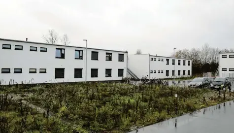  ?? Foto: Oliver Berg, dpa ?? Der Tatort: eine städtische Unterkunft in Sankt Augustin bei Bonn.