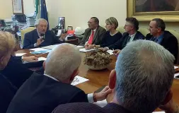  ??  ?? Vertice Baretta e le associazio­ni dei soci nell’incontro di ieri a Roma