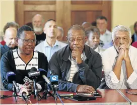  ?? /ALON SKUY ?? ANC stalwarts Frank Chikane, Wally Serote and Fazel Randera. Serote has received a honorary doctorate.
