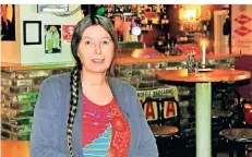  ?? FOTO: NORBERT PRÜMEN ?? Marianne Tophoven verdankt das Überleben des „Kulturbahn­hofs“in Kempen den Spenden ihrer Stammgäste.