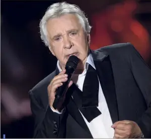  ??  ?? Michel Sardou : « On raconte ma vie parfois comme si j’étais mort. À tel point que ce matin, je me suis regardé dans la glace pour savoir si j’étais vraiment vivant… »