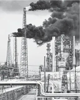  ?? Luke Sharrett / Bloomberg ?? Royal Dutch Shell’s Norco refinery flares Aug. 30 during a power outage caused by Hurricane Ida in LaPlace, La. The storm had some of the most powerful winds to hit the state.