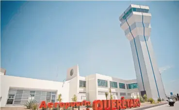  ??  ?? LA TERMINAL de carga del aeropuerto pasará de 10,000 a 20,000 metros cuadrados de superficie.