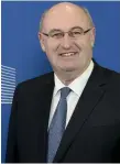  ??  ?? Warning: EU Agricultur­e Commission­er Phil Hogan