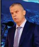  ?? ?? Vakif
Fahrudin Radončić