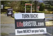  ?? EARL NEIKIRK — THE ASSOCIATED PRESS ?? Anti-abortion signs are displayed outside Bristol Women's Health Clinic in Bristol, Va., on Feb. 23.