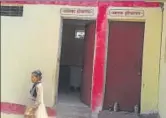  ?? HT ?? School officials say they are forced to cook in the institute’s washroom as the kitchen shed was under constructi­on.