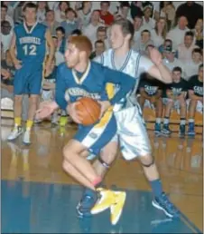  ?? Photos by Steve Sherman ?? Morrisvill­e senior Ricky Melendez drives the lane for the Bulldogs, who saw last Friday’s battle with Calvary Christian get away.