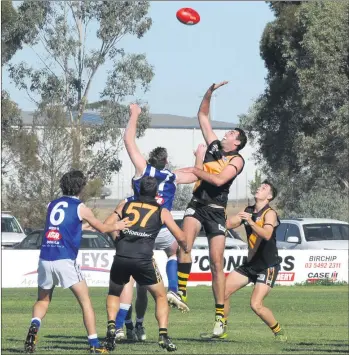  ?? Picture: BULOKE TIMES ?? BIG GUN: Ruckman and new Rupanyup assistant coach Zack May in action for Sea Lake-nandaly Tigers against Donald in North Central League last year.