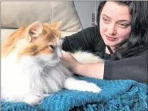  ?? CHLOE GOODYEAR PHOTO ?? Jennifer Barnable wants to spread awareness about the mishandlin­g of her cat Jack’s medical needs from a local veterinary clinic.