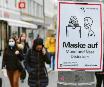  ?? Foto: Silvio Wyszengrad ?? In Teilen der Augsburger Innenstadt gilt bis auf Weiteres auch im Freien eine Maskenpfli­cht.