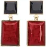  ??  ?? Anting bentuk persegi Stradivari­us Rp139.900