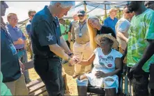  ??  ?? ACTIVISTA. El ex presidente viajó a Africa y Haití.