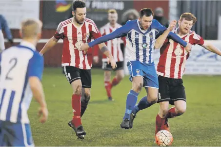  ??  ?? Sunderland RCA’s Stephen Callen (left) and Luke Page combine against Morpeth Town in last weekend’s 2-0 Meadow Park defeat.