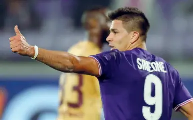  ??  ?? Giovanni Simeone, 3 gol con la maglia della Fiorentina L’argentino è arrivato questa estate dal Genoa