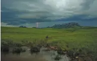  ??  ?? FLASH. Lightning strikes at Ingula Nature Reserve in the Drakensber­g Mountains.