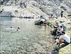  ?? P.N.A.P. ?? Algunos excursioni­stas también se bañaron, una actividad prohibida