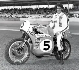  ??  ?? Right: Don Castro at the Daytona 200 in 1970 on a ‘Highboy’ Triumph Trident