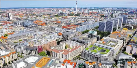  ?? DPA-BILD: HIRSCHBERG­ER ?? Paradies für Kriminelle? Der Kauf von Immobilien (hier das Berliner Stadtzentr­um) dient oft der Geldwäsche.