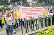  ?? CORTESíA ?? Familia de la mujer desapareci­da, en el Paseo Bolívar.