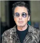  ?? Foto: AP / Thibault Camus ?? Jean-Michel Jarre grüßt mit 74 Jahren endlich Kraftwerk.