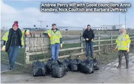  ??  ?? Andrew Percy MP with Goole councillor­s Anne Handley, Nick Coultish and Barbara Jeffreys